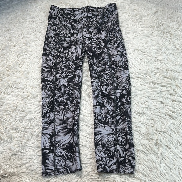 Lululemon Fast & Free Crop II *Nulux 19" Night Garden Ice Grey Black - Picture 1 of 6